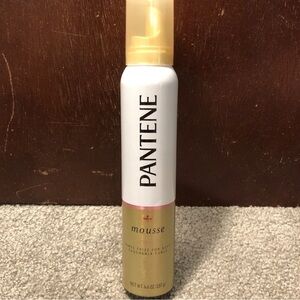 Pantene Pro-V Curl Boosting Mousse Touchable Tames Frizz, Lightweight, 6.6oz